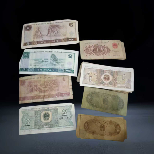 【程女士】第四套人民币及 1965-1966 年全国通用粮票珍藏组合