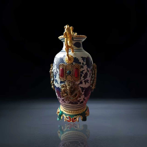 【龙群贞】青花镶铜嵌宝赏瓶