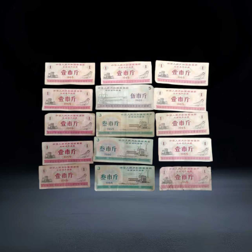 【藏品推荐】1965 年全国通用壹市斤 + 1966 年叁市斤、伍市斤粮票组合