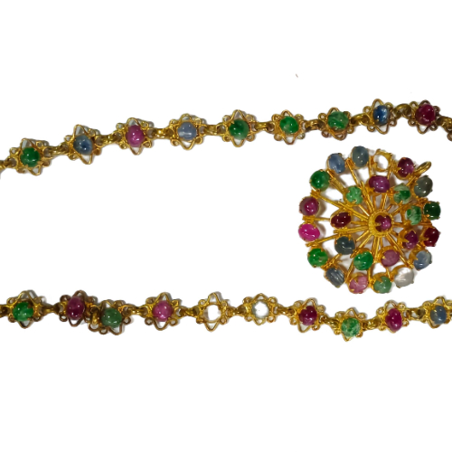 金质嵌多宝项链及胸针套装