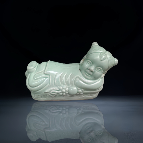 【藏品推荐】青瓷孩儿枕